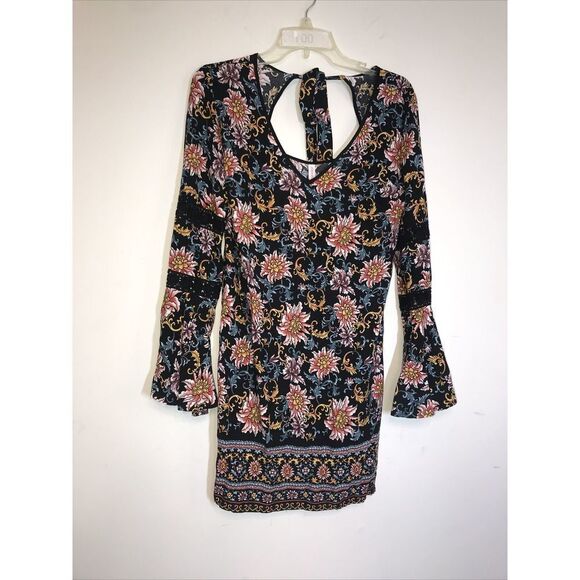 Xhilaration Dresses & Skirts - Xhilaration dress floral size XS With Pockets